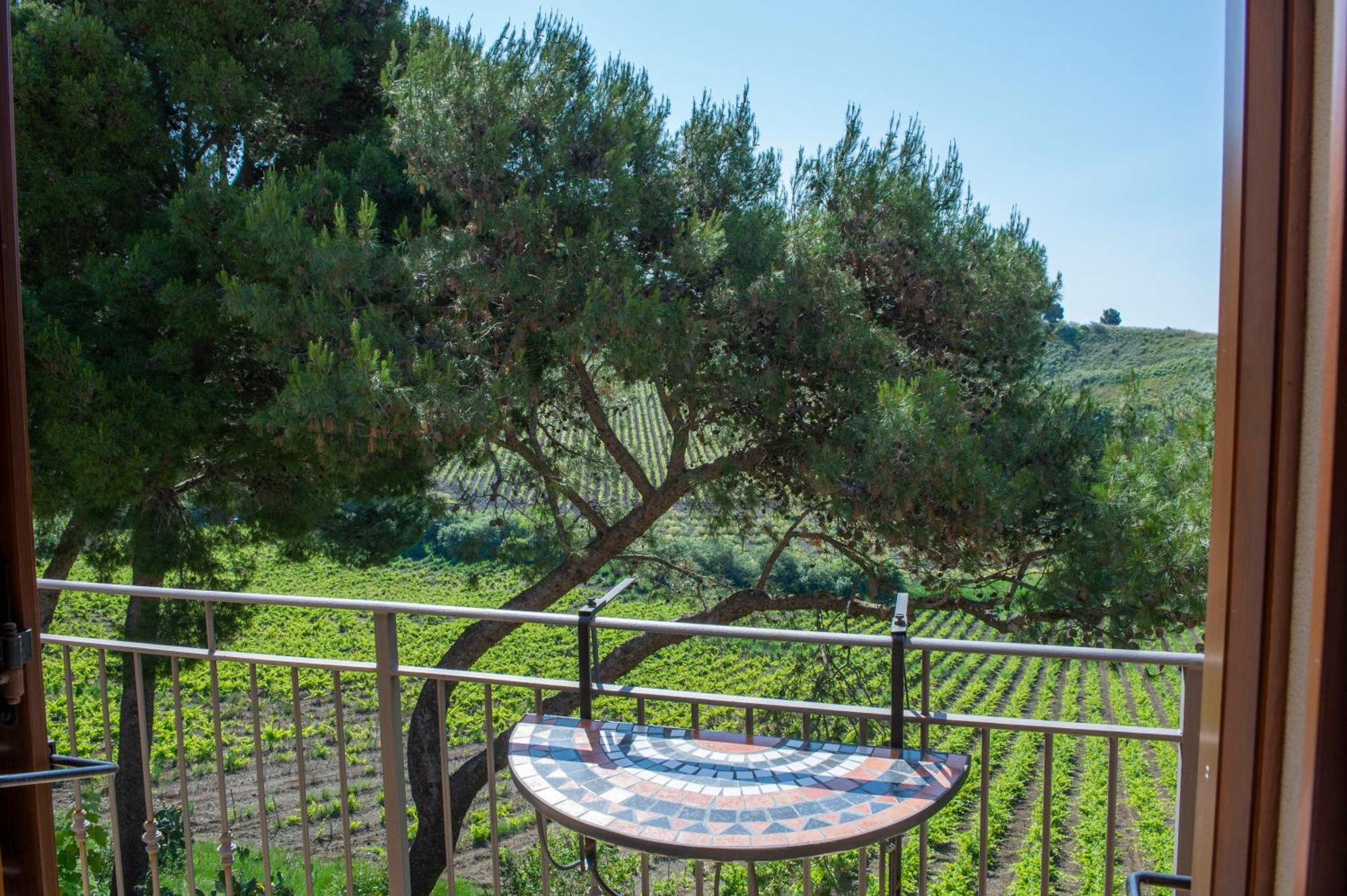 Feudo Del Biviere Villa Santa Ninfa Exterior foto
