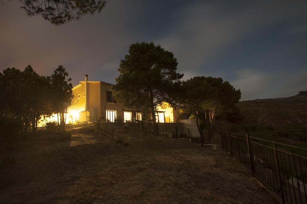 Feudo Del Biviere Villa Santa Ninfa Exterior foto
