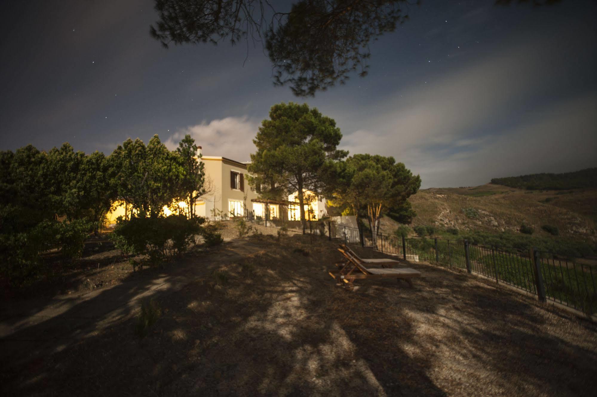 Feudo Del Biviere Villa Santa Ninfa Exterior foto